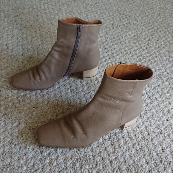 Coclico Taupe Leather Ankle Boots size 37.5